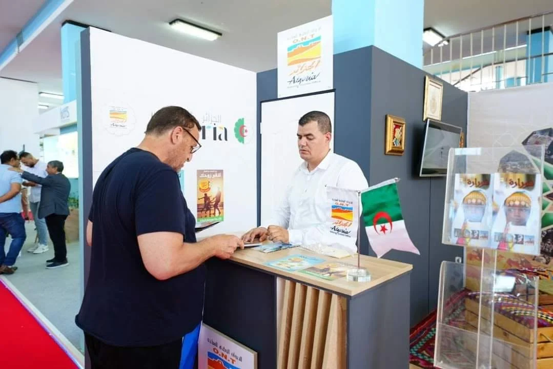 Атмосфера зала Диуан на международной выставке Алжира 2024 года