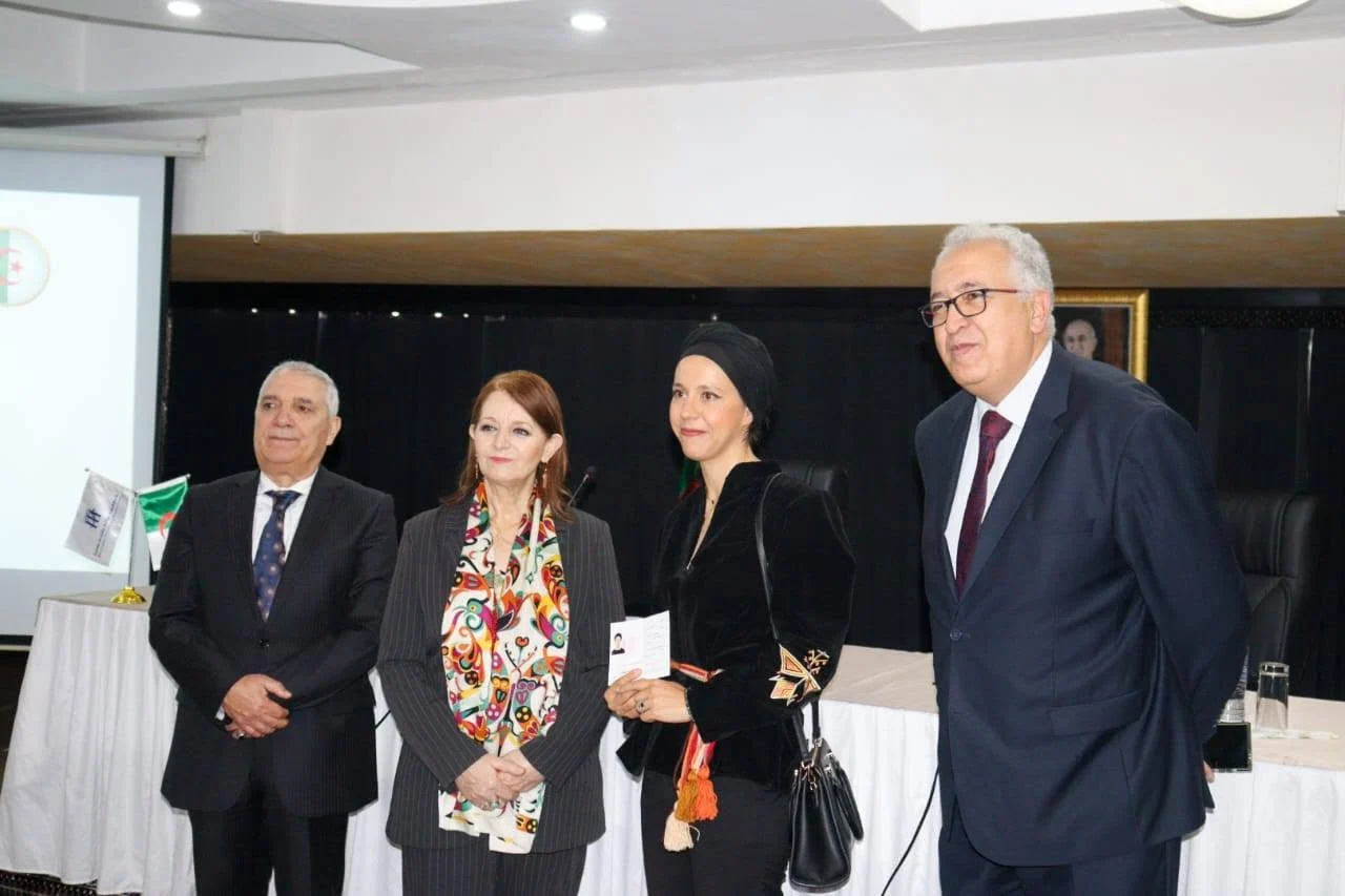 افتتاح اللقاء التقييمي لموسم السياحة الصحراوية بفندق مزافران