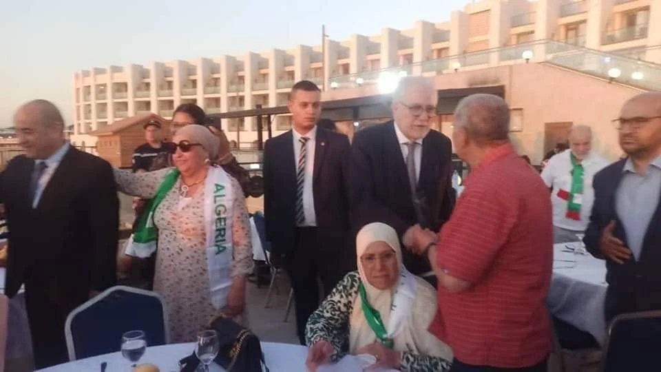 استقبال أفراد الجالية المشاركين في القافلة السياحية العلاجية