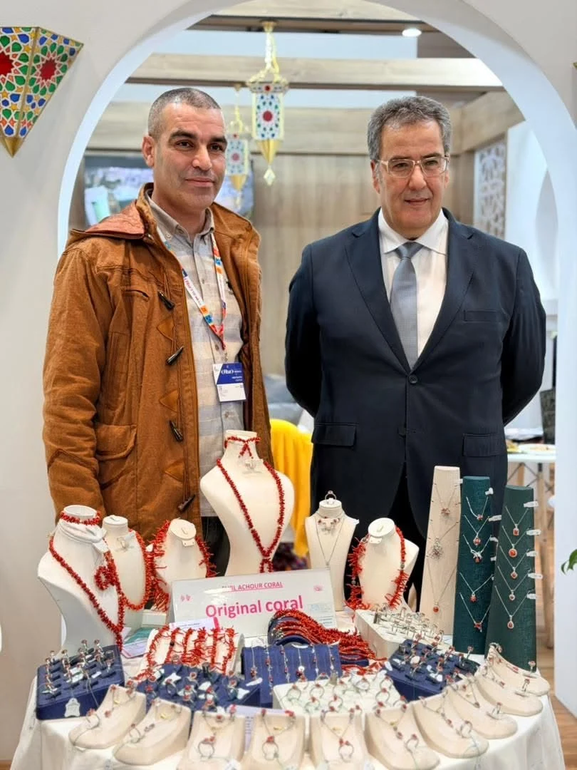 Visita del cónsul de Argelia en España al stand argelino en FITUR Madrid