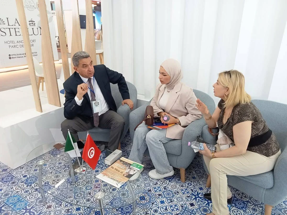 اليوم الأخير لمشاركة الديوان في الصالون السياحي