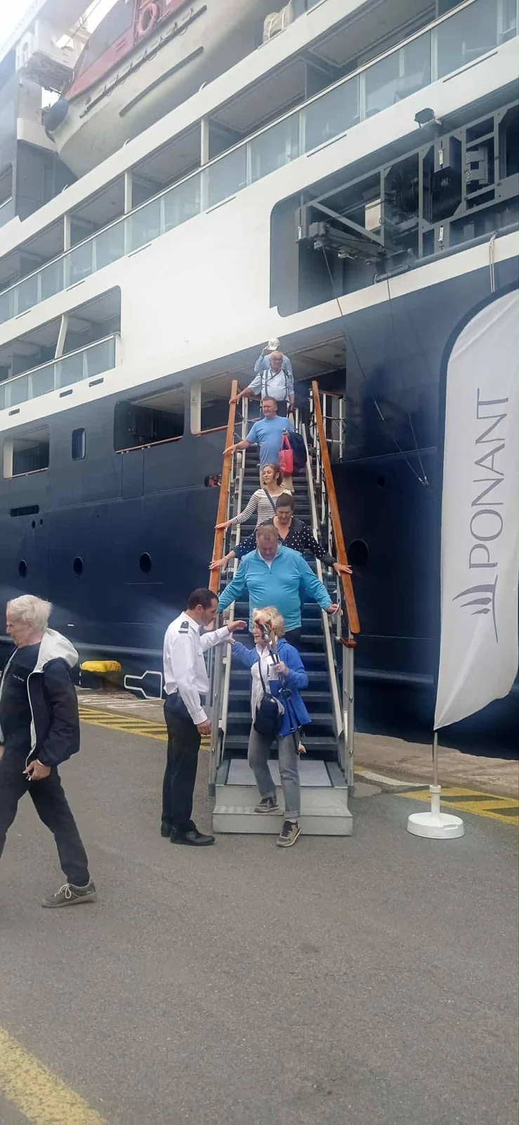استقبال الباخرة PONANT Le Mont d’Urville بميناء الجزائر