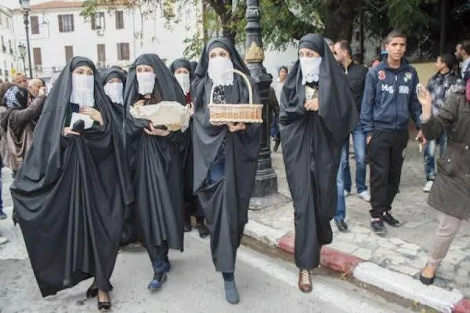 Haike : Promouvoir les vêtements traditionnels de l’Algérie pendant le Mois du Patrimoine