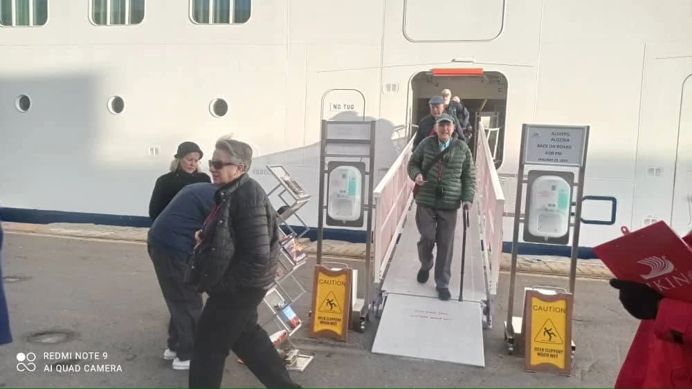Arrivée du vaisseau touristique Viking Saturn au port algérien