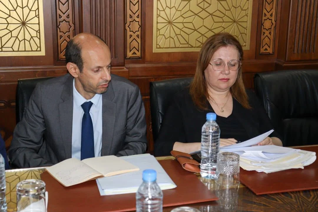 Reunión de coordinación entre la ministra de Turismo y los directores del turismo y la industria tradicional