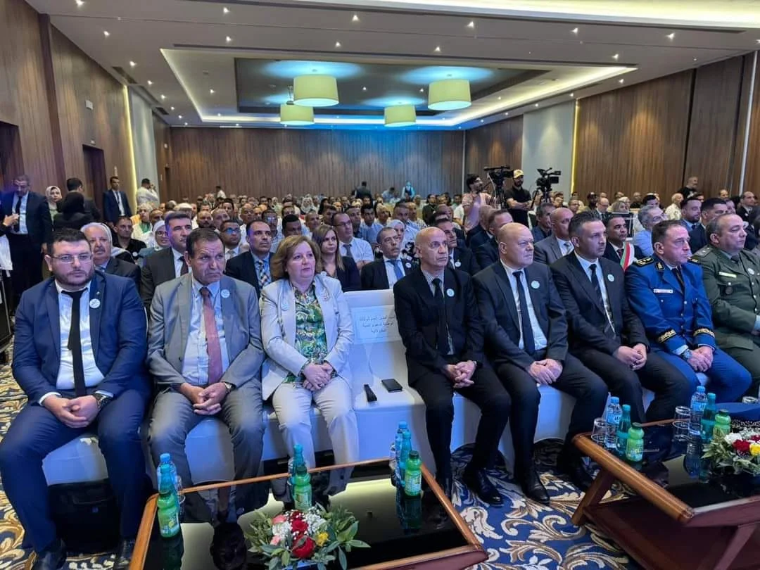اللقاء الوطني حول وجهة الجزائر وتشجيع الاستثمار السياحي بمستغانم