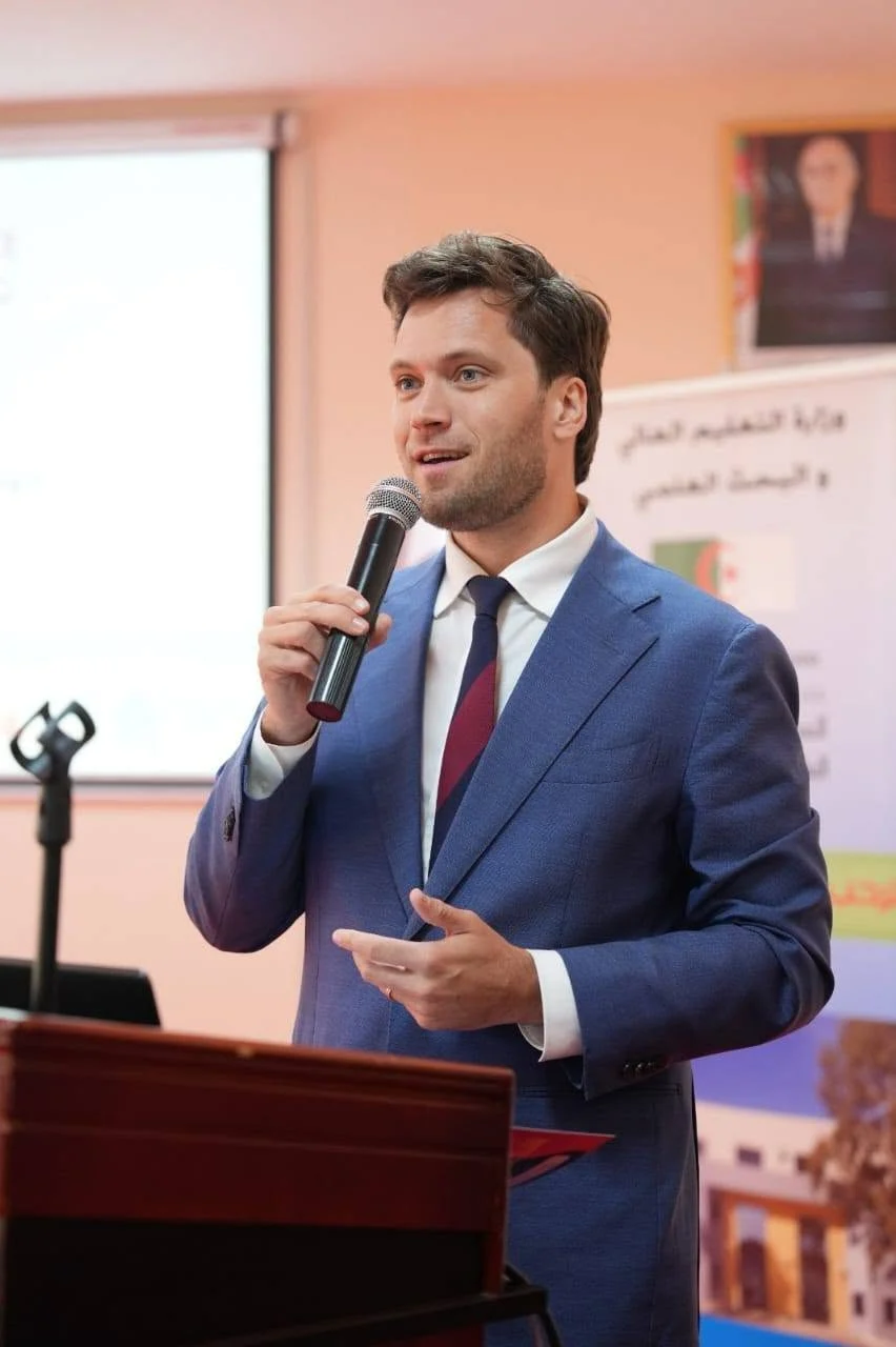 مشاركة الديوان في الملتقى العلمي بالمدرسة الوطنية العليا للرياضيات