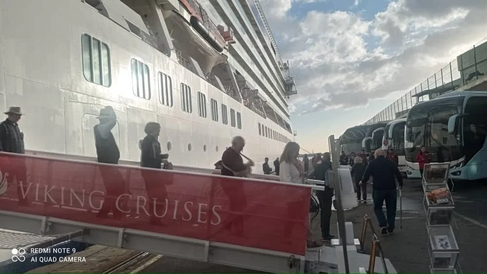 Arrivée du vaisseau touristique Viking Saturn au port algérien