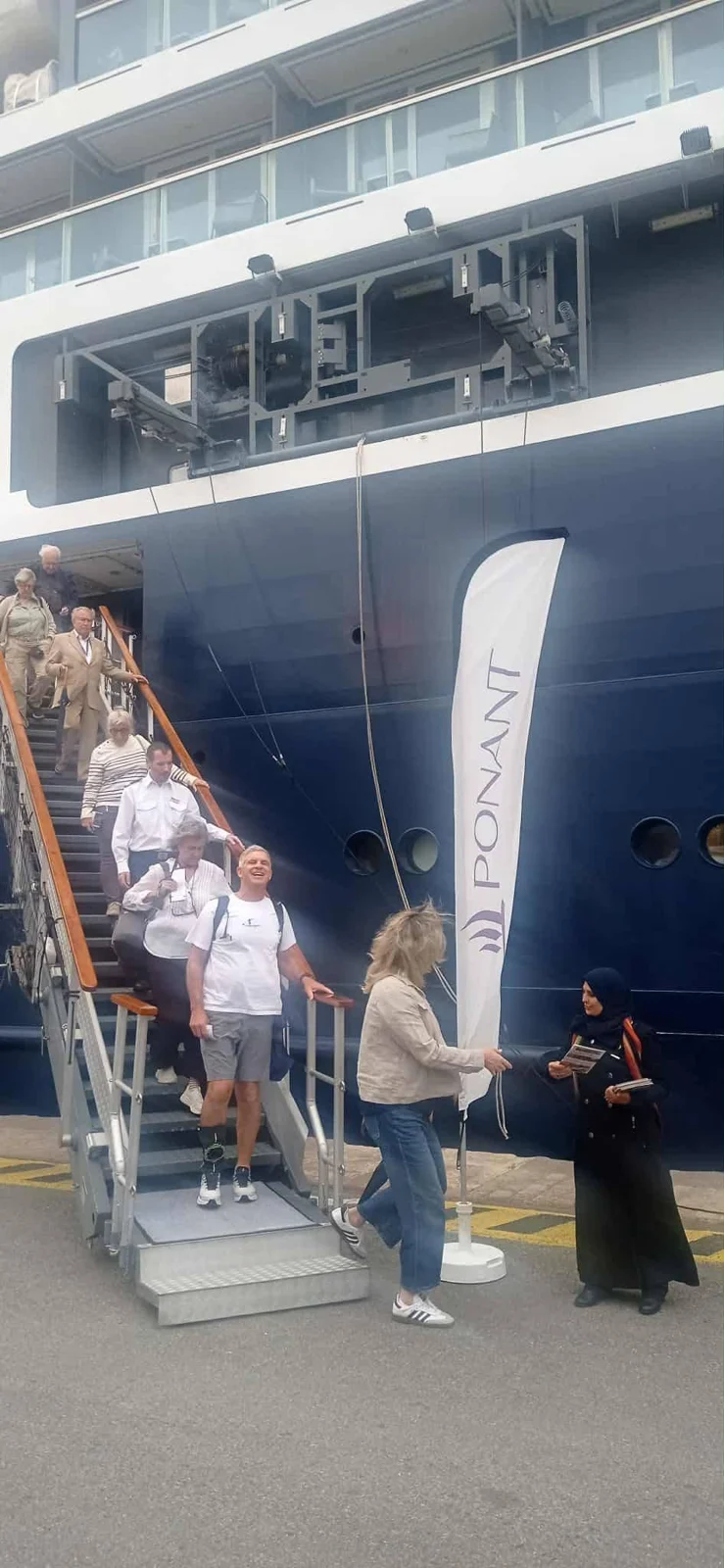 استقبال الباخرة PONANT Le Mont d’Urville بميناء الجزائر