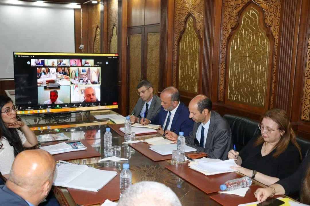 Reunión de coordinación entre la ministra de Turismo y los directores del turismo y la industria tradicional