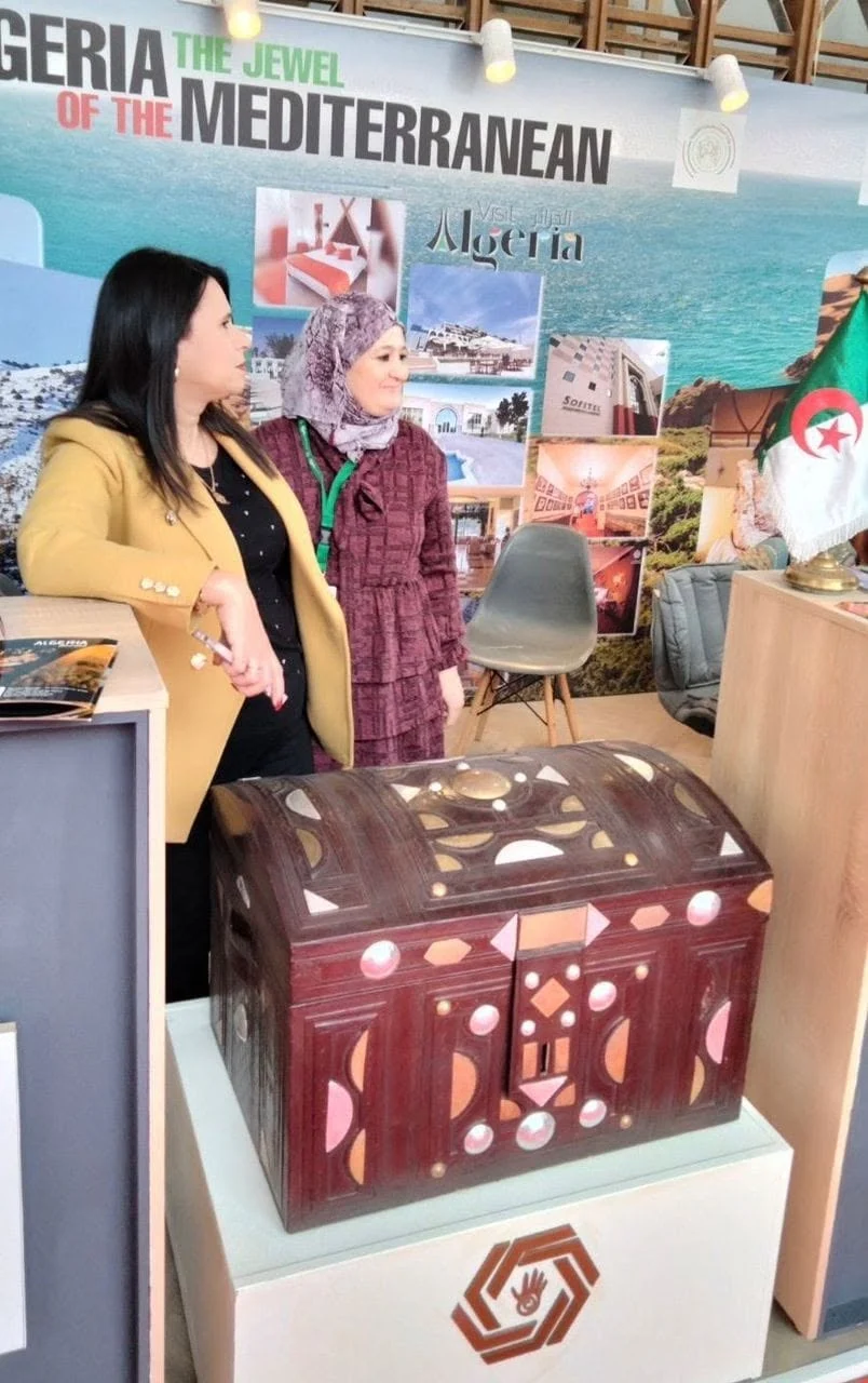 迪万参与了阿尔及利亚产品博览会第32届展版