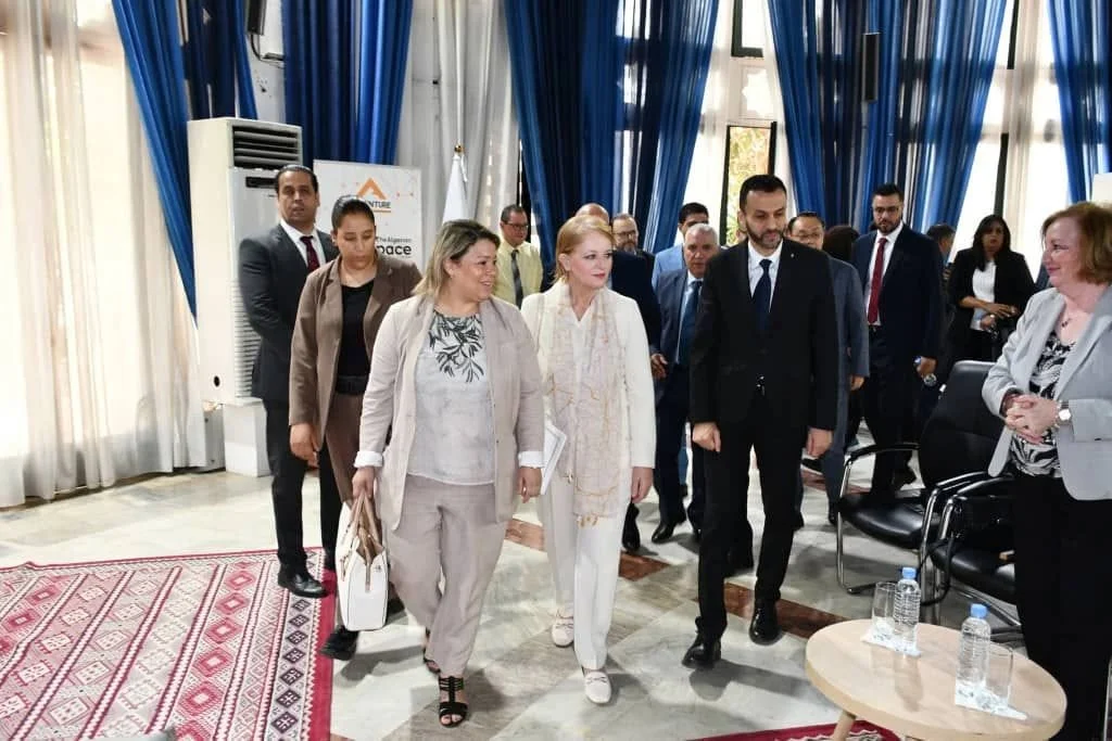 اليوم الدراسي حول الابتكار الرقمي في السياحة الجزائرية