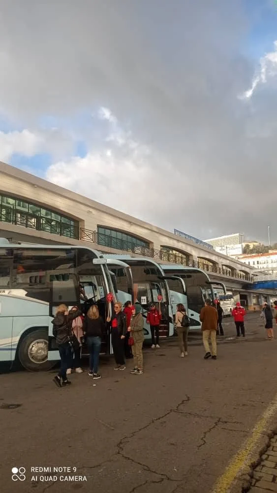 Arrivée du vaisseau touristique Viking Saturn au port algérien