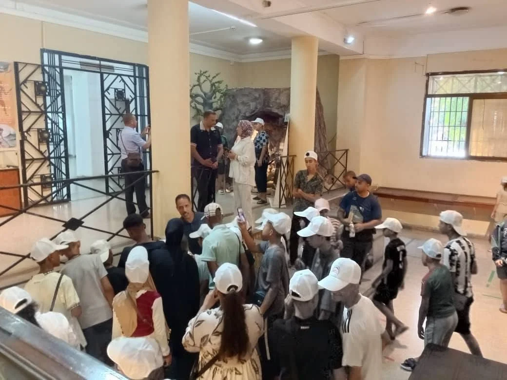 Partida de los estudiantes de la escuela de Al-Maghrib a Orán