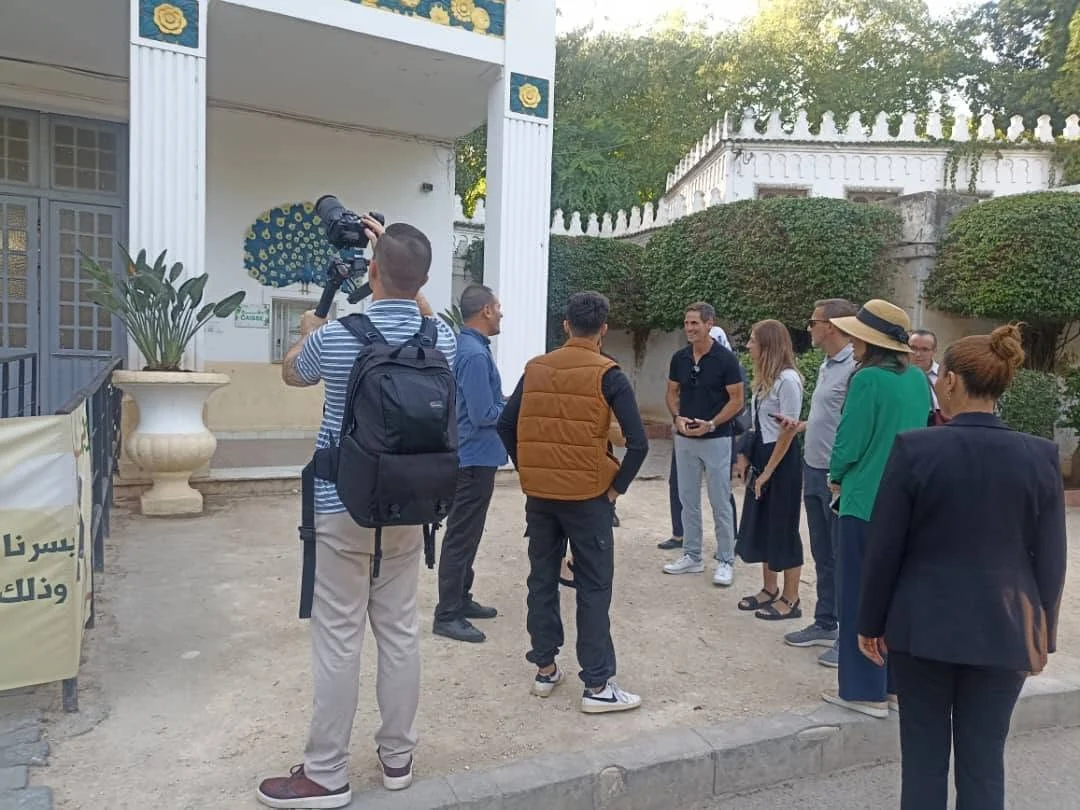 Llegada del grupo de periodistas estadounidense de ABC7 a Argel
