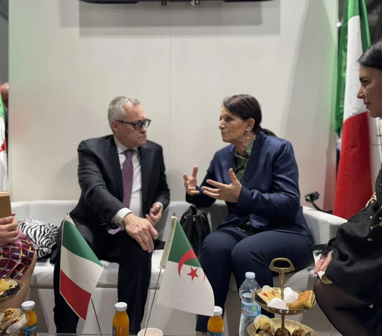 Ouverture du pavillon algérien au salon Artigiano in Fiera à Milan