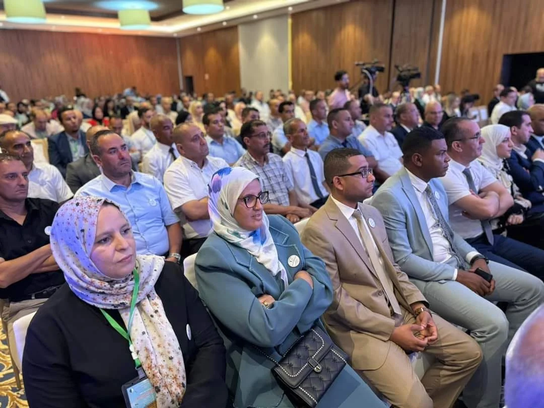 اللقاء الوطني حول وجهة الجزائر وتشجيع الاستثمار السياحي بمستغانم