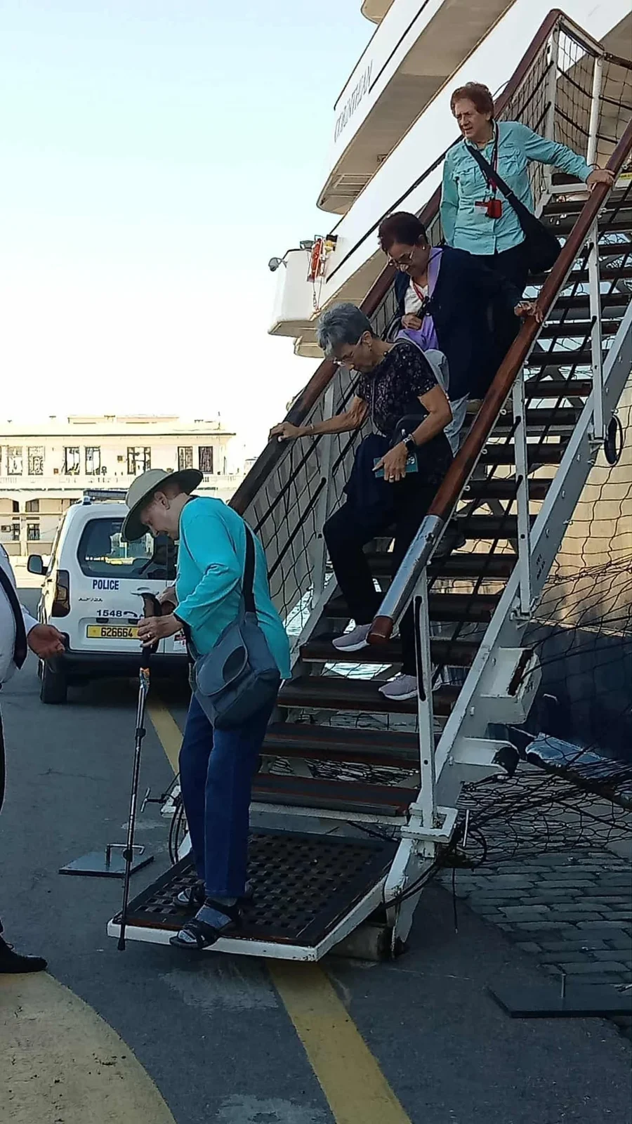 Arrivée d'un bateau touristique au port d'Alger – octobre 2025