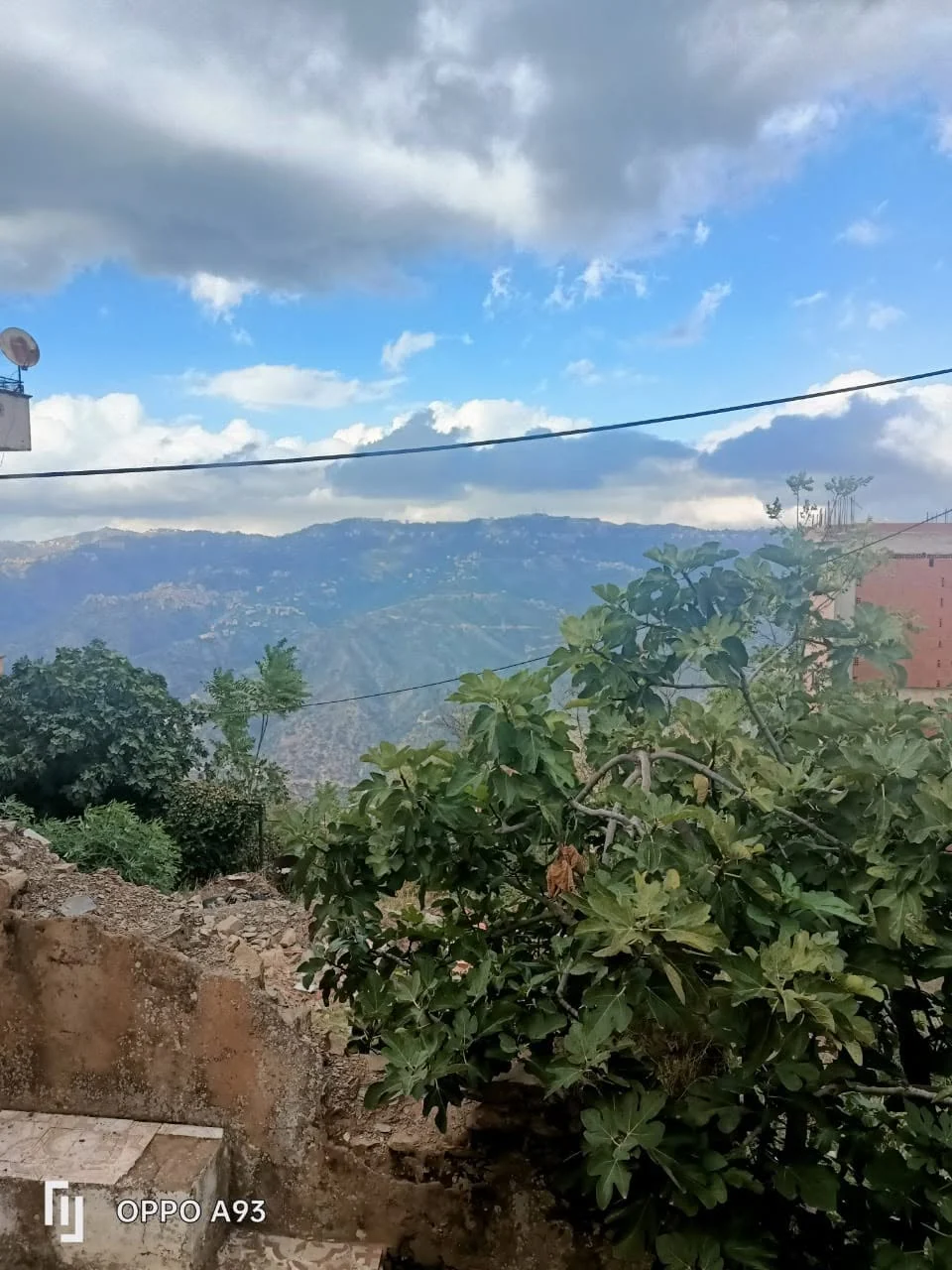 Excursión de periodistas a Aït Yne y a la aldea Aït L'Hassan, Tizi Ouzou