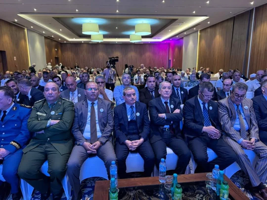 اللقاء الوطني حول وجهة الجزائر وتشجيع الاستثمار السياحي بمستغانم