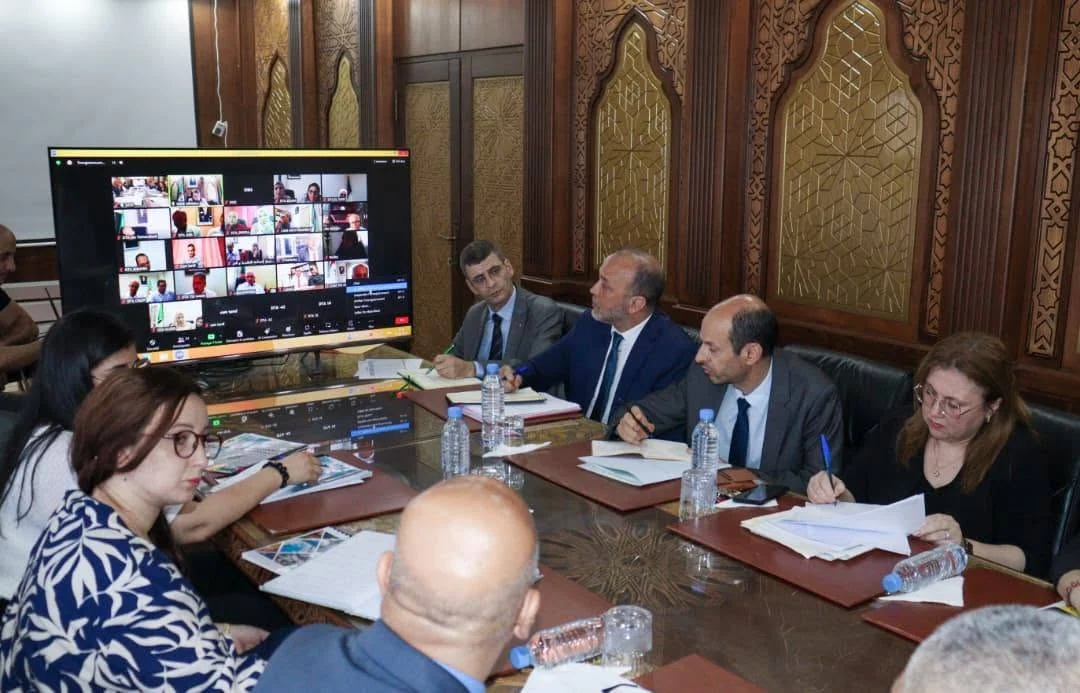 Reunión de coordinación entre la ministra de Turismo y los directores del turismo y la industria tradicional