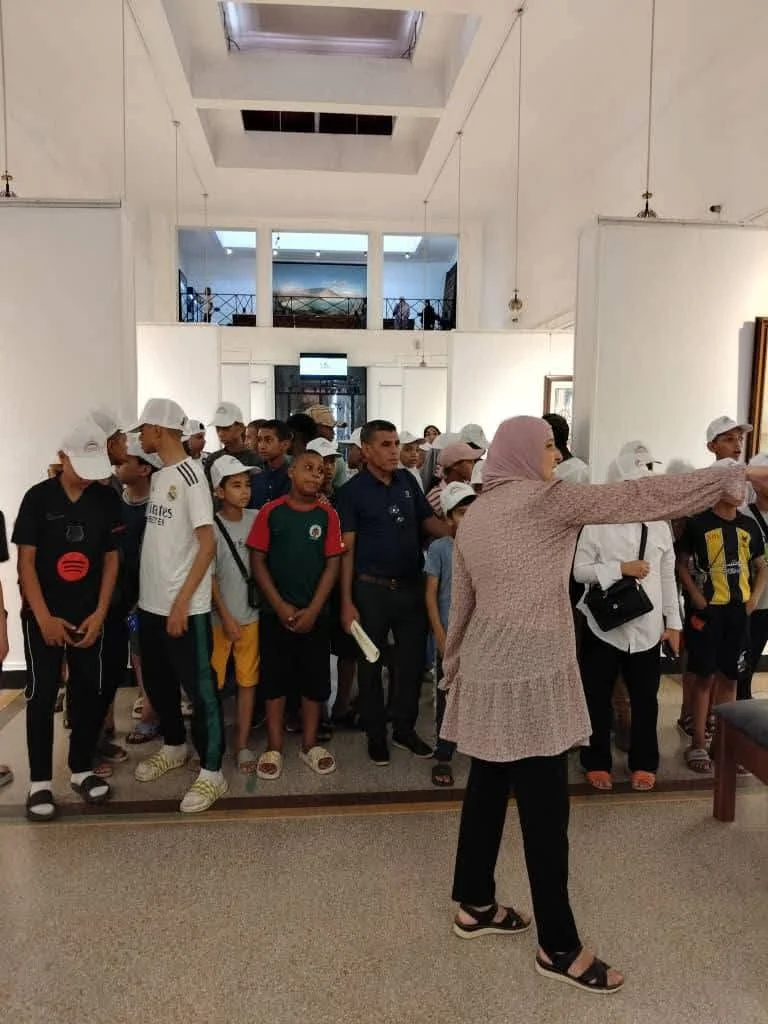 Partida de los estudiantes de la escuela de Al-Maghrib a Orán