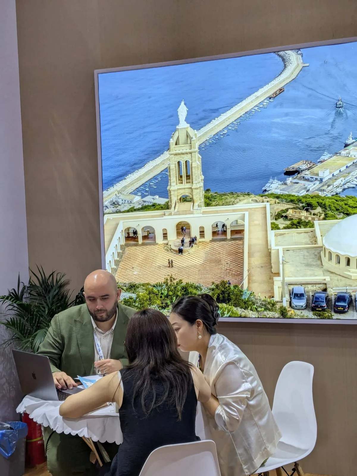 Запуск участия Алжира в девятой версии ITB China 2026