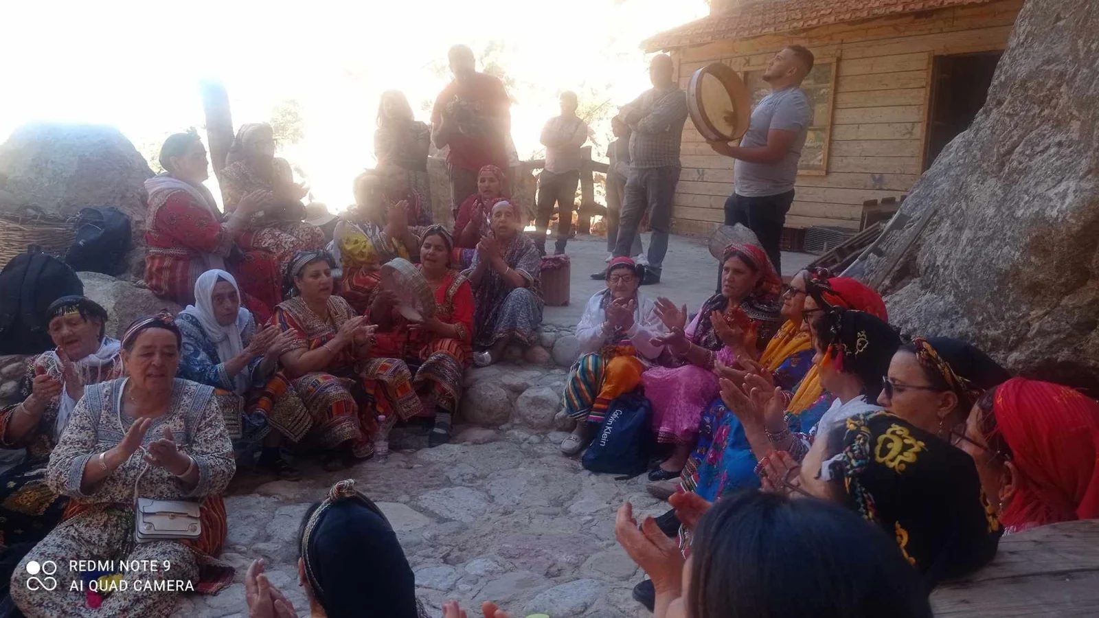Excursión de periodistas a Taborit, elemento de la localidad de Bougnit