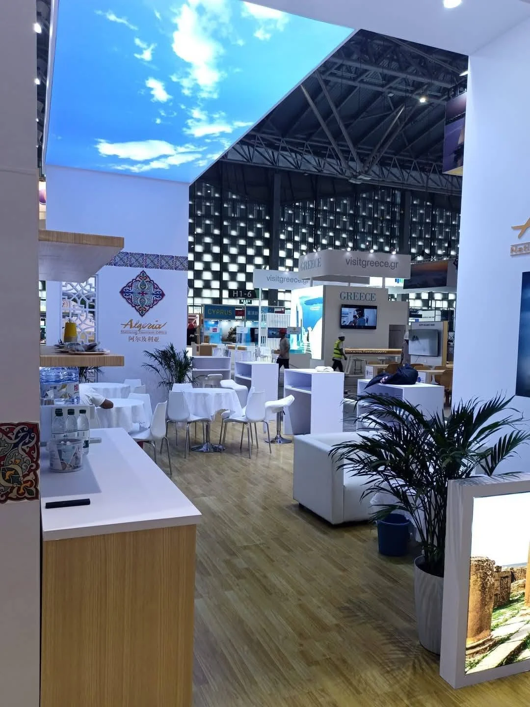 أول مشاركة للجزائر في معرض ITB China بشنغهاي