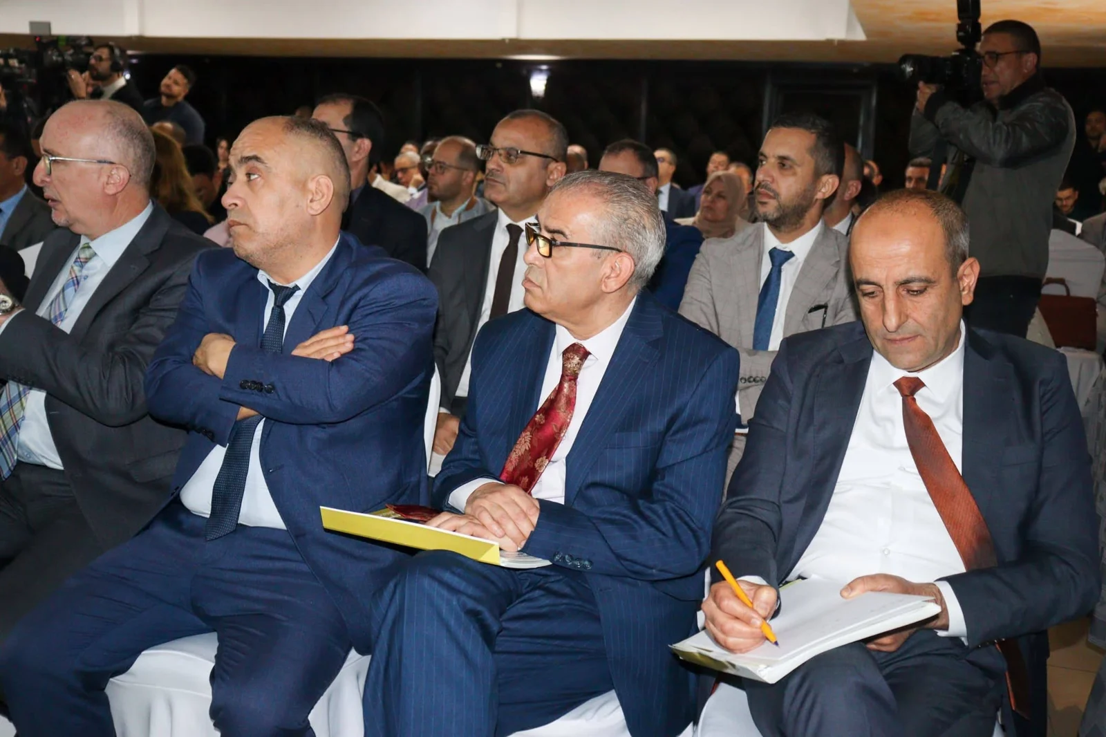 افتتاح اللقاء التقييمي لموسم السياحة الصحراوية بفندق مزافران
