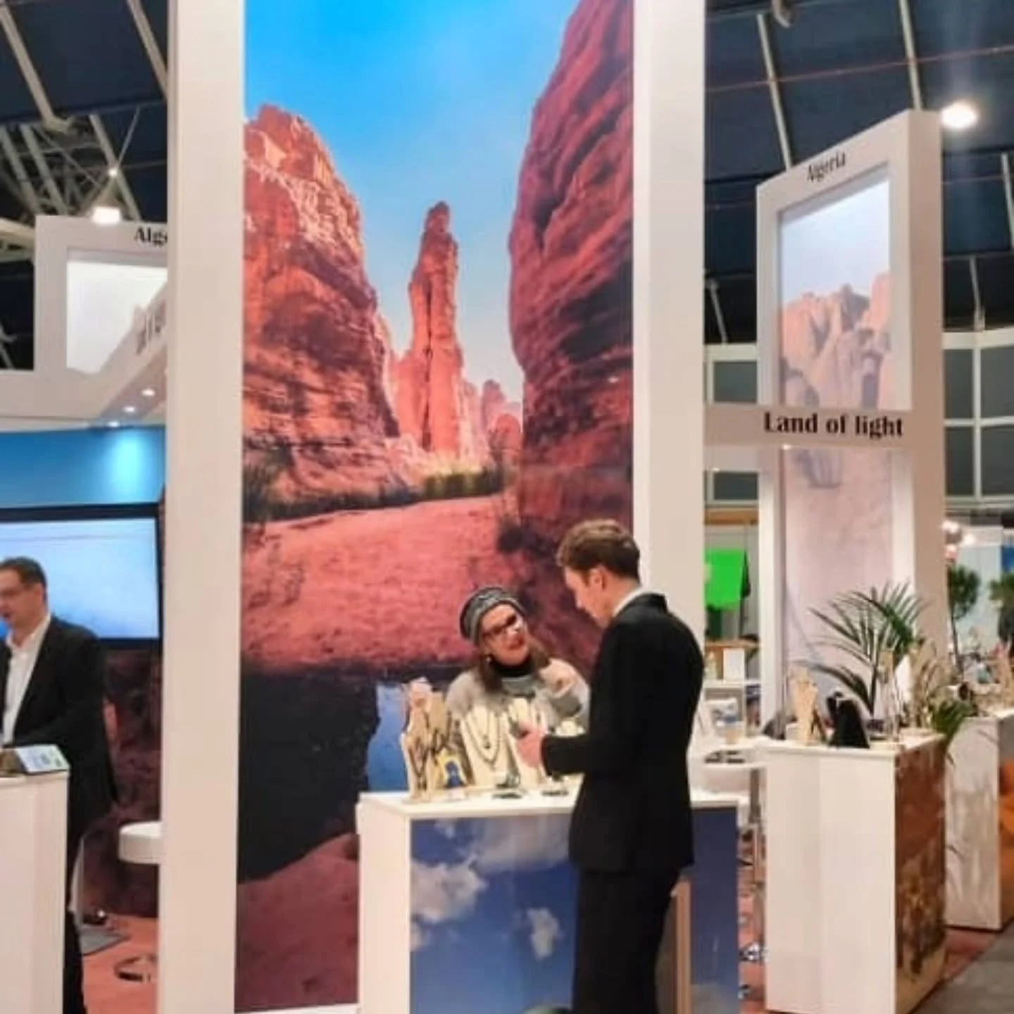 本届阿尔及利亚展台的最后一天,Vakantiebeurs