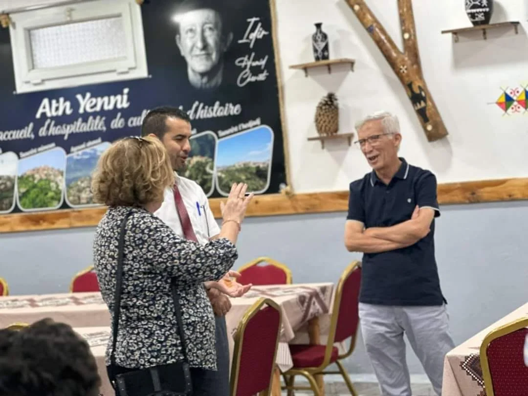 Excursión de periodistas a Aït Yne y a la aldea Aït L'Hassan, Tizi Ouzou