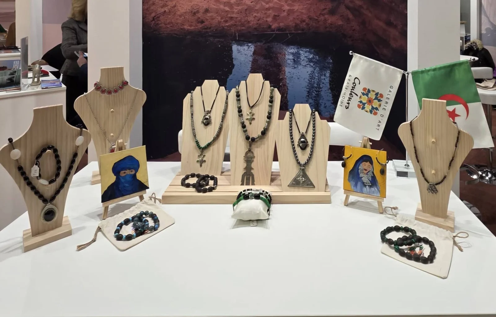 阿尔及利亚大使馆参与了奥特里希旅游展的开幕活动