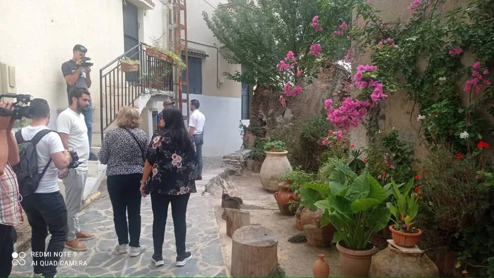 Excursión de periodistas a Aït Yne y a la aldea Aït L'Hassan, Tizi Ouzou