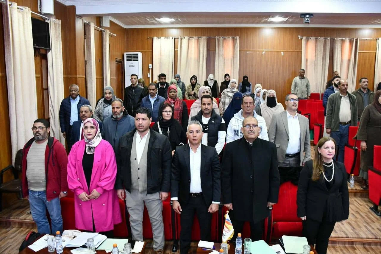 مشاركة الديوان في اليوم الدراسي حول السياحة الصحراوية بالمنيعة