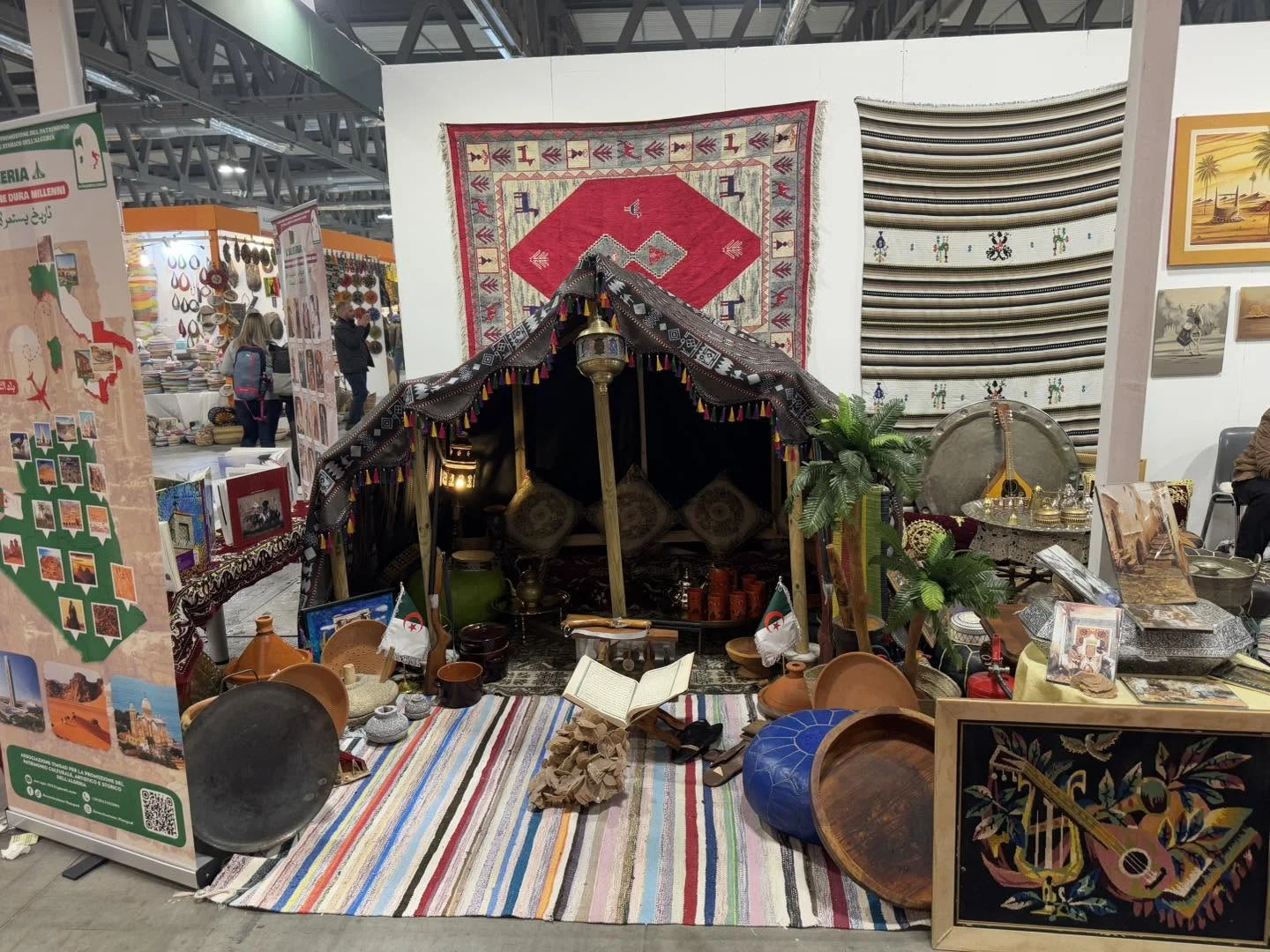 Ouverture du pavillon algérien au salon Artigiano in Fiera à Milan