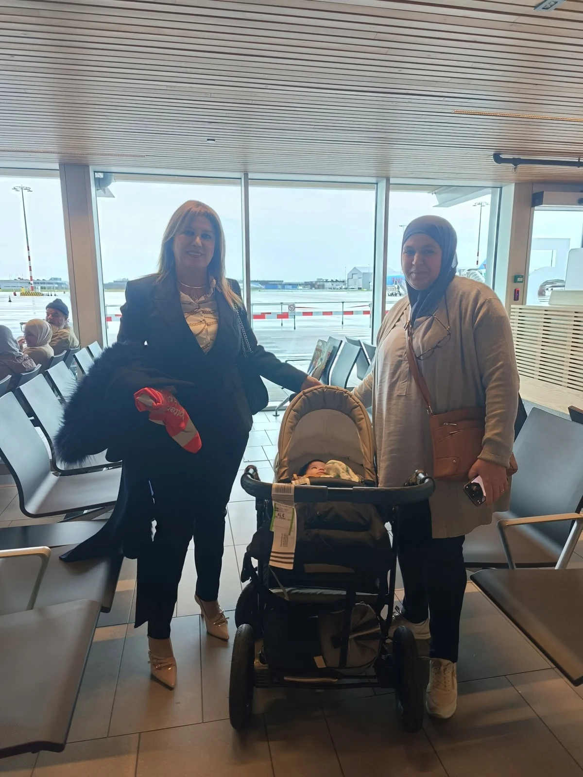 Reception of the first Air Algérie flight to the Netherlands