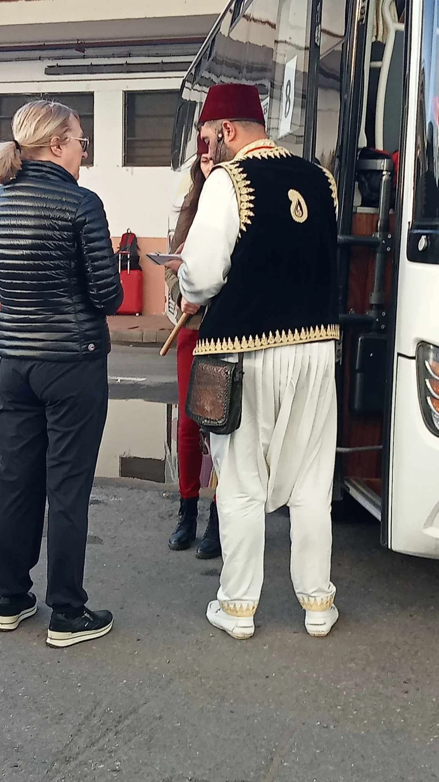 Принятие круизного судна Viking Saturn Bergen в порту Алжира