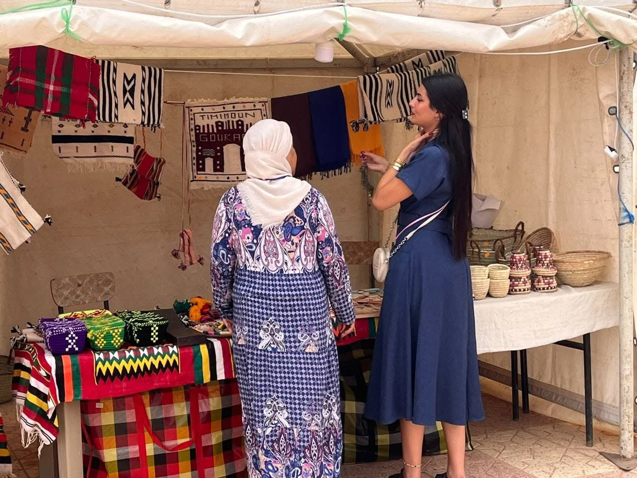 زيارة المركز الجزائري للتراث الثقافي المبني بالطين بتيميمون